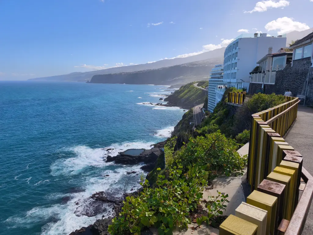 PuertoDeLaCruz02.webp