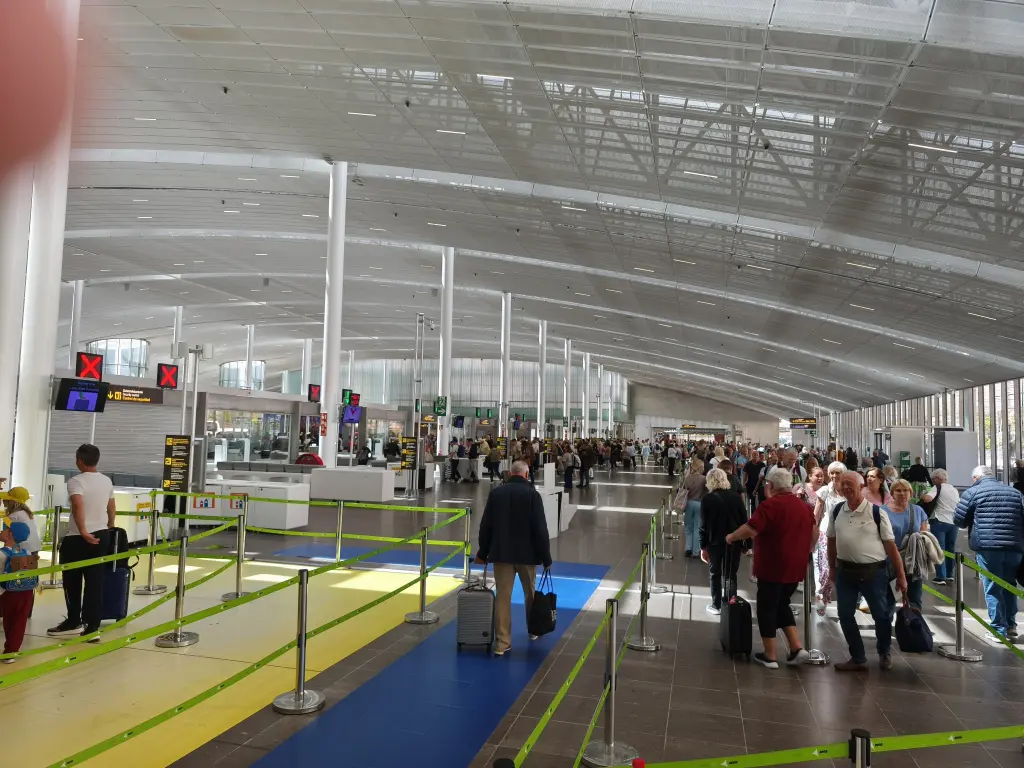PuertoDeLaCruzAirport2.webp